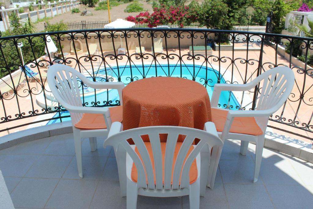 Elarin Studios & Apartments Faliraki Quarto foto