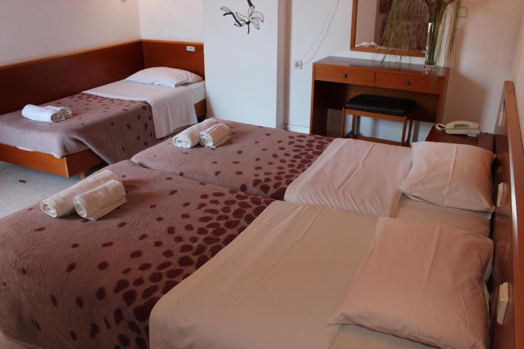 Elarin Studios & Apartments Faliraki Quarto foto